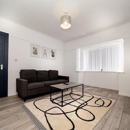 3Br Haven Retreat In Wallasey With Free Street Parking Eksteriør billede