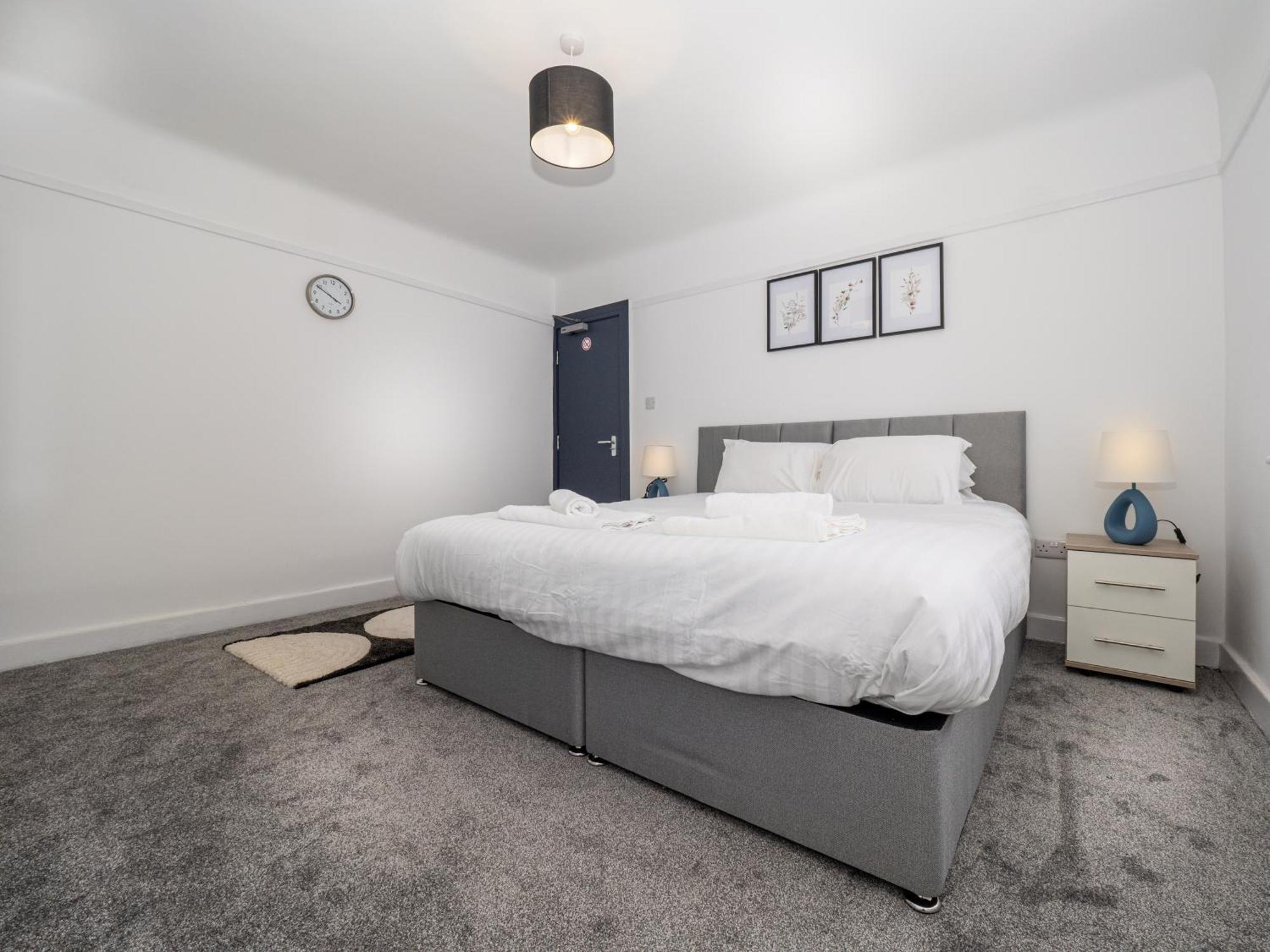 3Br Haven Retreat In Wallasey With Free Street Parking Eksteriør billede